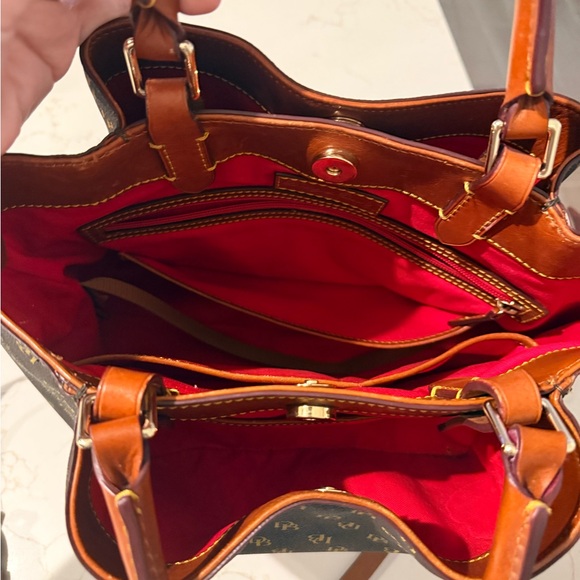 Dooney & Bourke Brown Crossbody Brenna Greta satchel with Gold Monogram - Picture 5 of 11